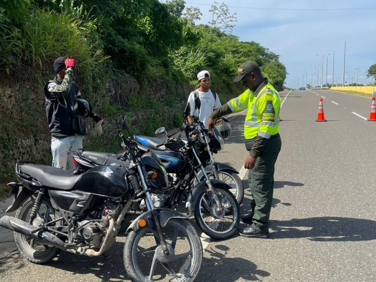 Policía realizó campaña para prevenir accidentes de tránsito en la Vía al Mar