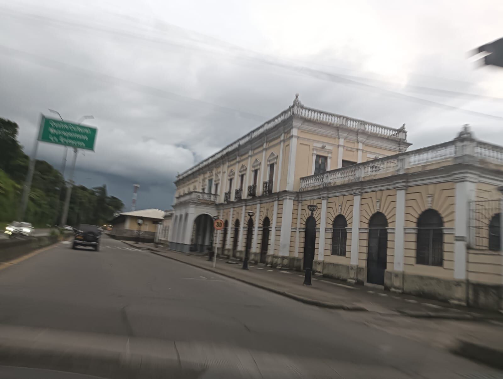 Antigua estación del ferrocarril en Armenia. Foto: Adrián Trejos