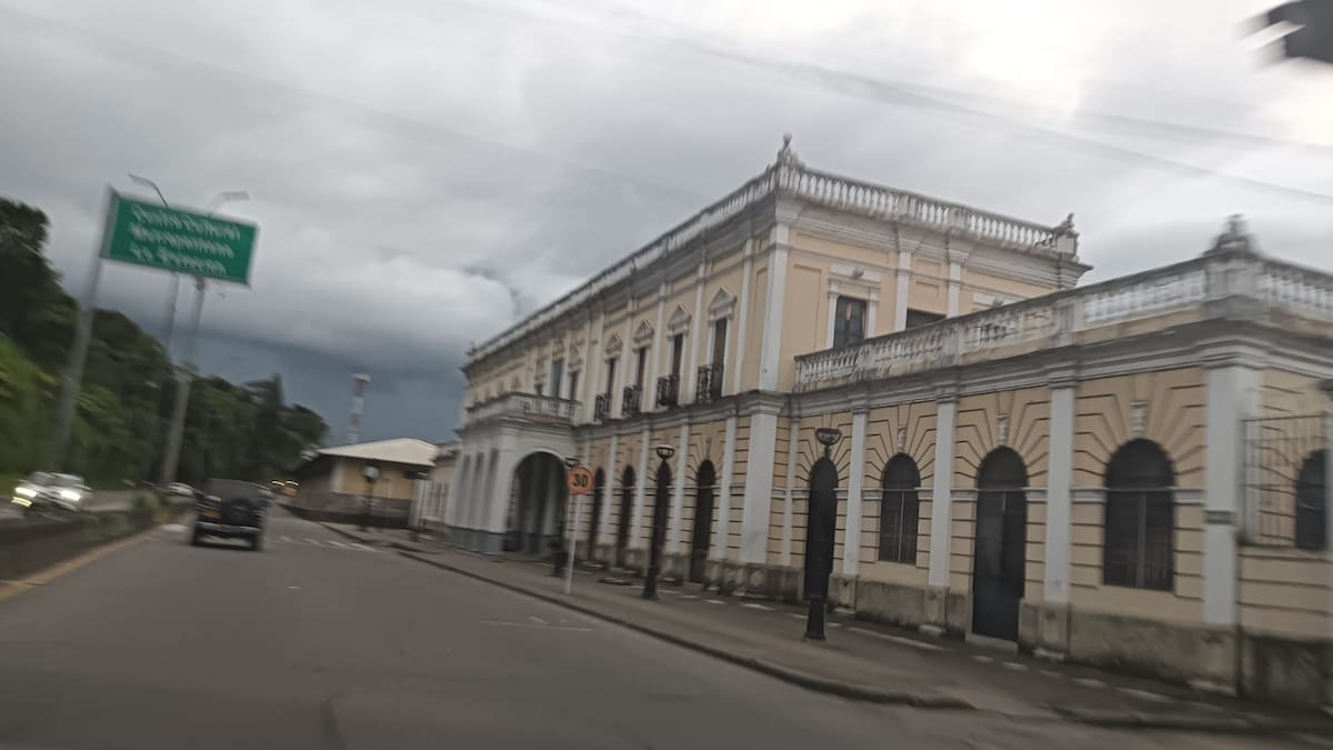 Fallo contra la EDUA por obra inconclusa de la estación del ferrocarril en Armenia