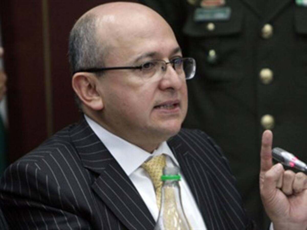 Políticos y militares, involucrados en hackeo al proceso de paz: Fiscal