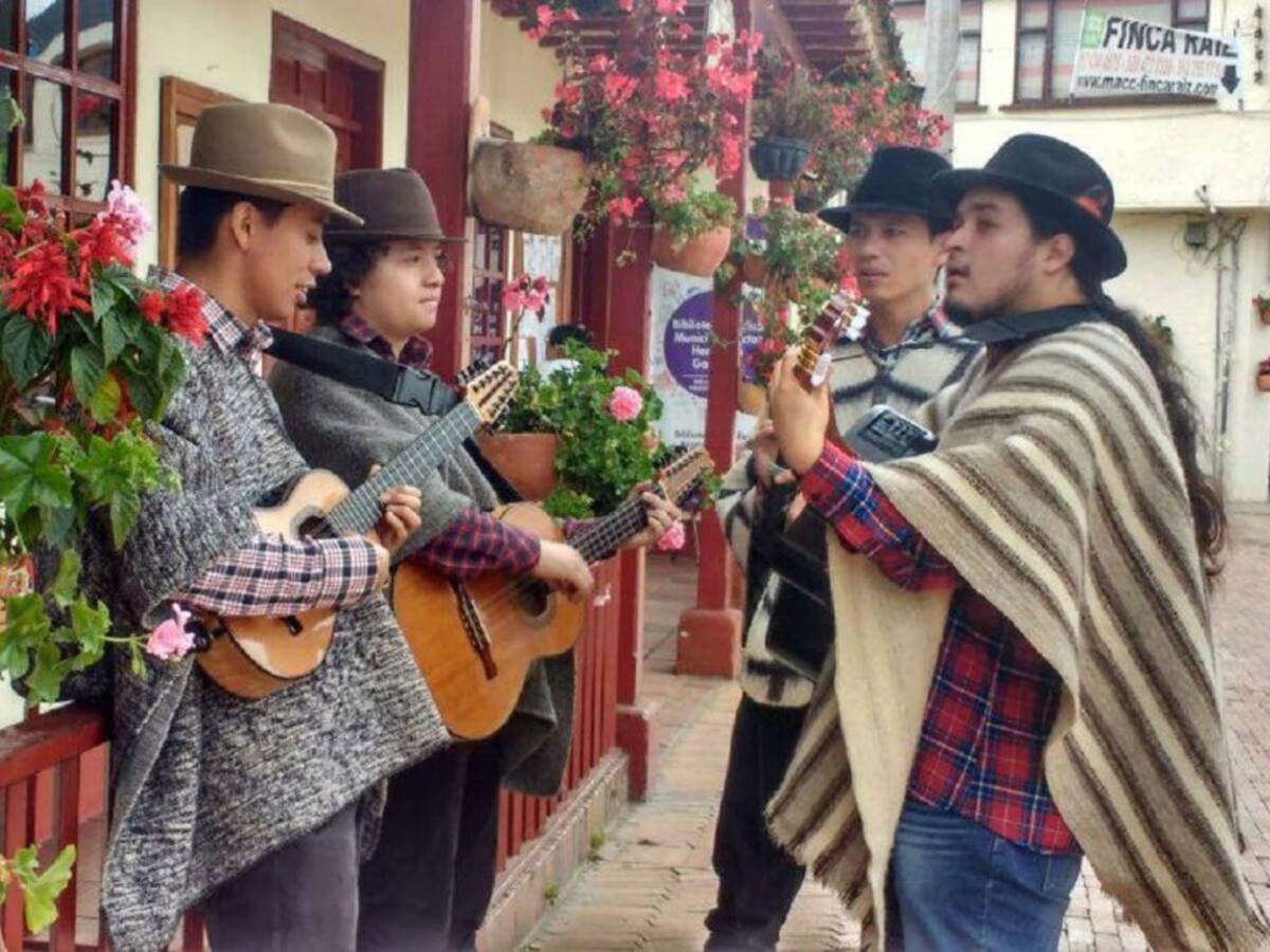 La Mecha trabaja por la preservación de la música tradicional colombiana