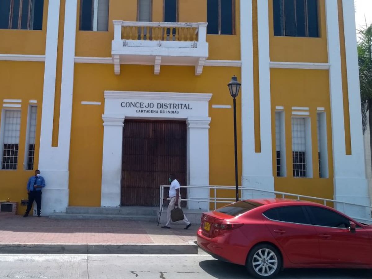 Directora del Dadis no asistió a debate sobre ocupación de camas UCI