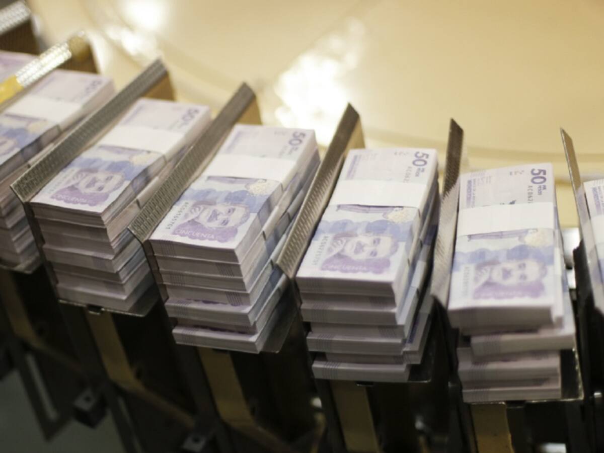 Investigan procedencia de mil millones incautados en el aeropuerto