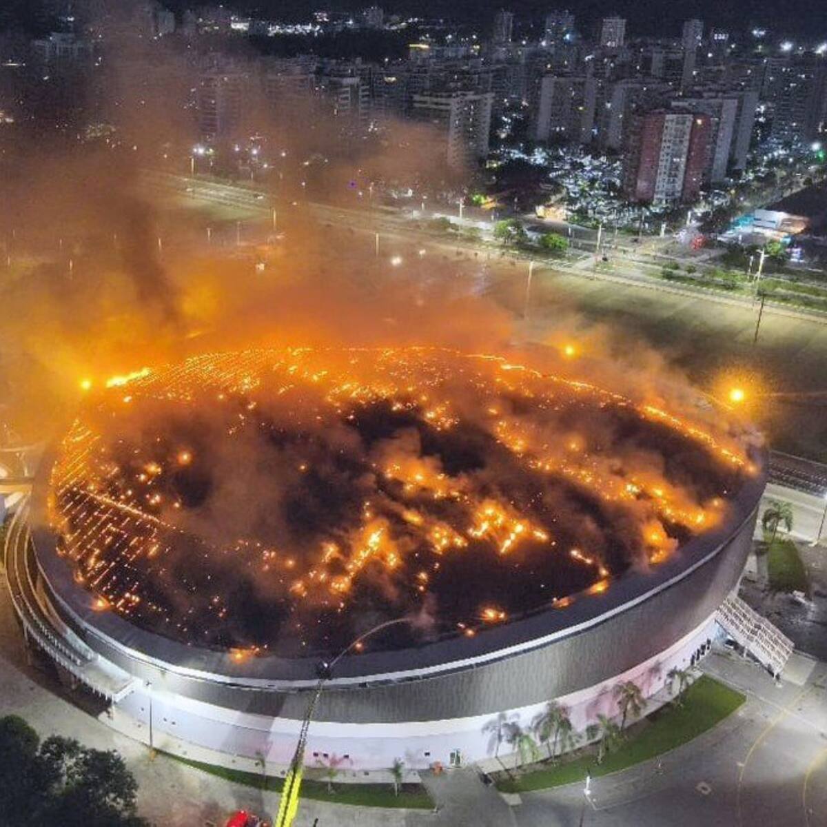 Río de Janeiro: incendio destruye parte del techo del velódromo olímpico
