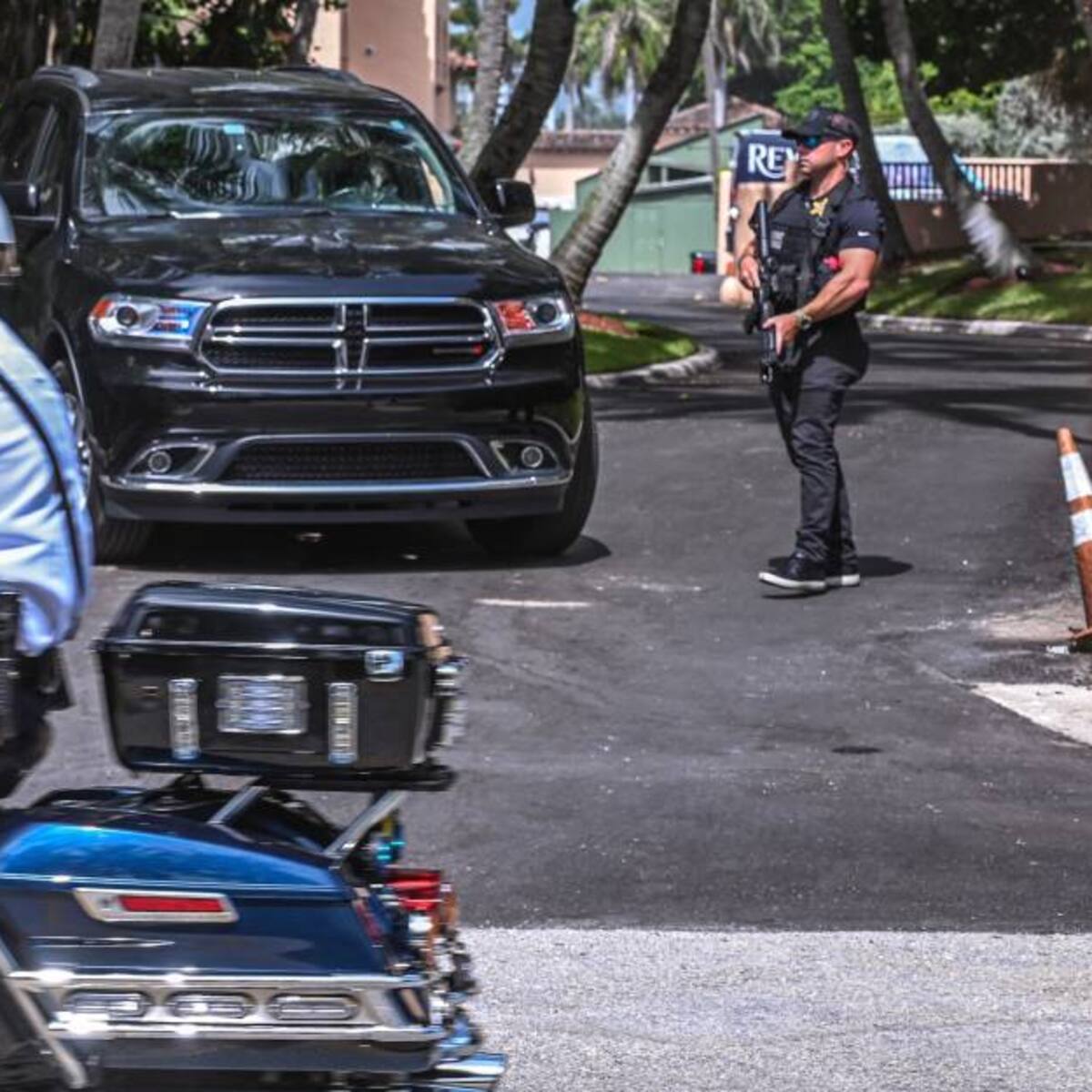 Orden de allanamiento a la casa de Trump enumera 3 posibles delitos