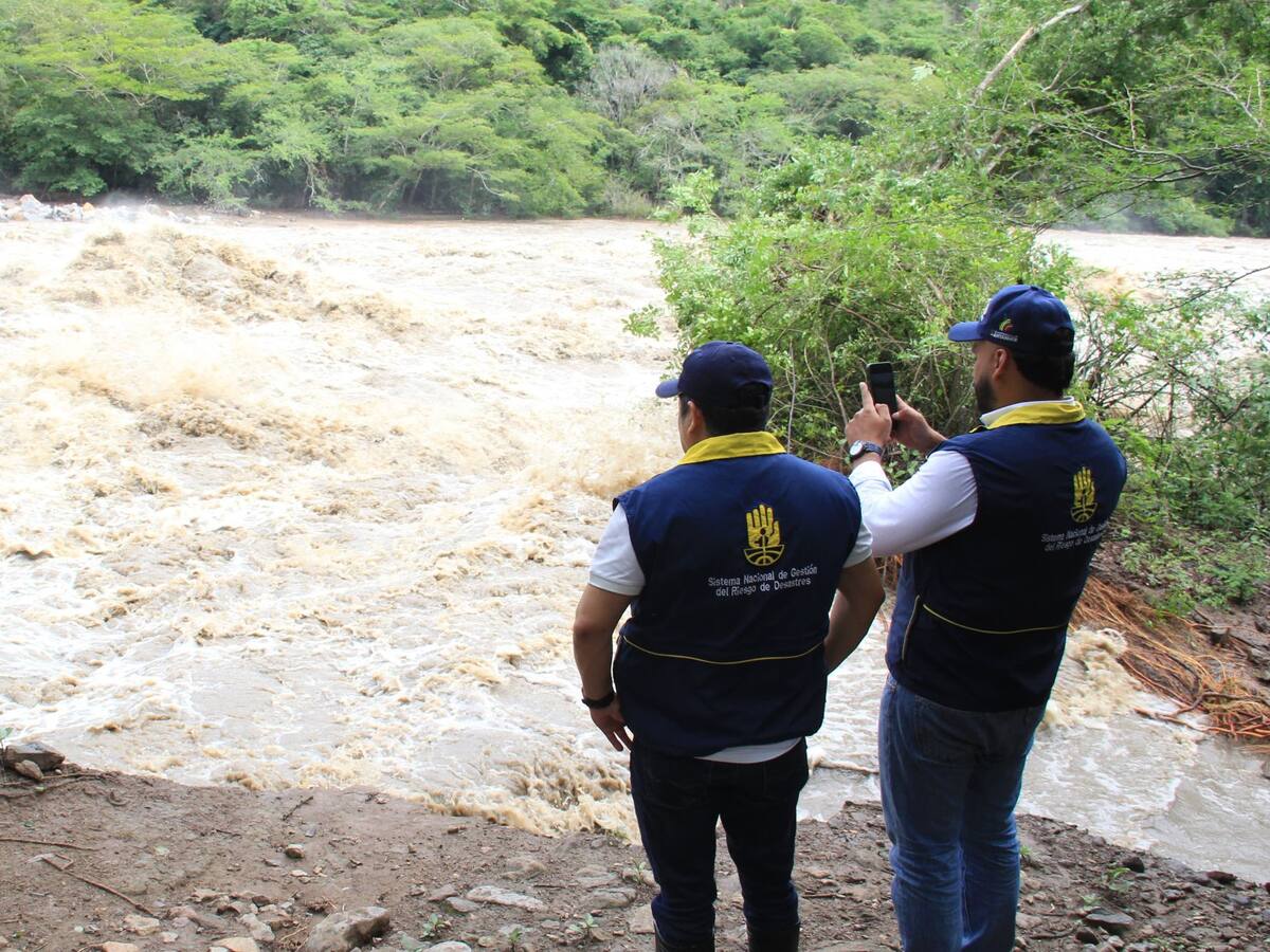 Creciente del río Suárez dejó estragos en acueducto de Santander