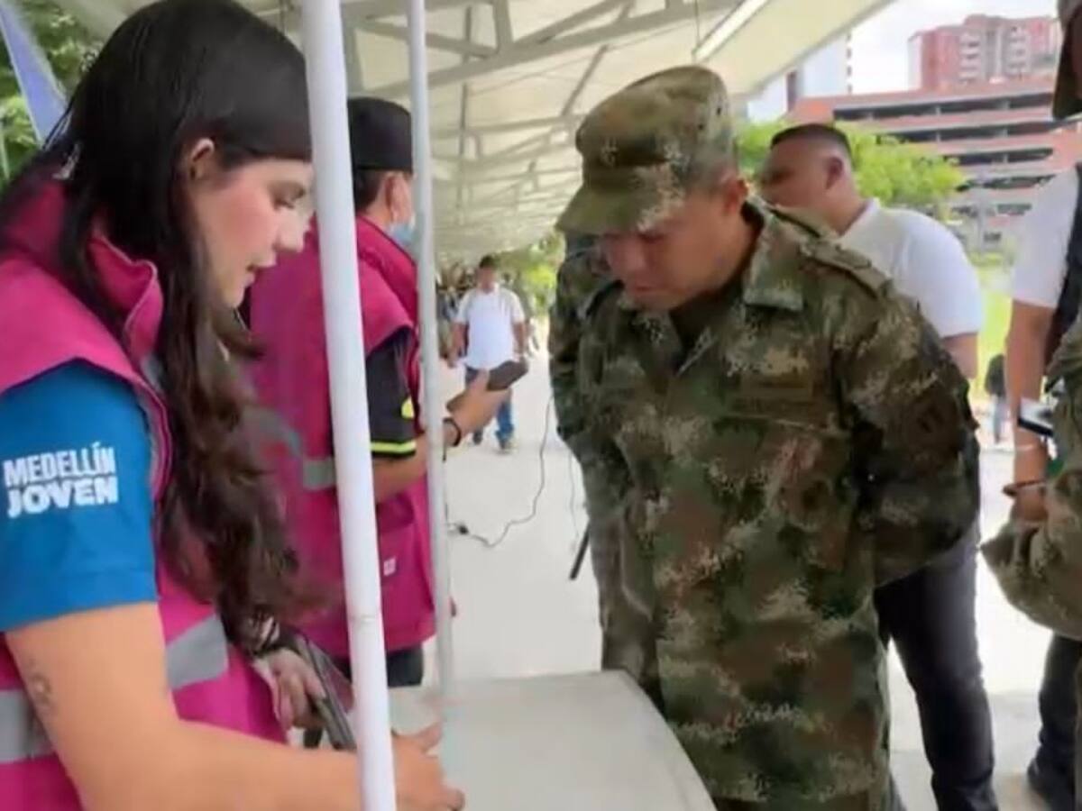 Realizaron segunda Feria de Educación y Empleo en la Cuarta Brigada de Medellín