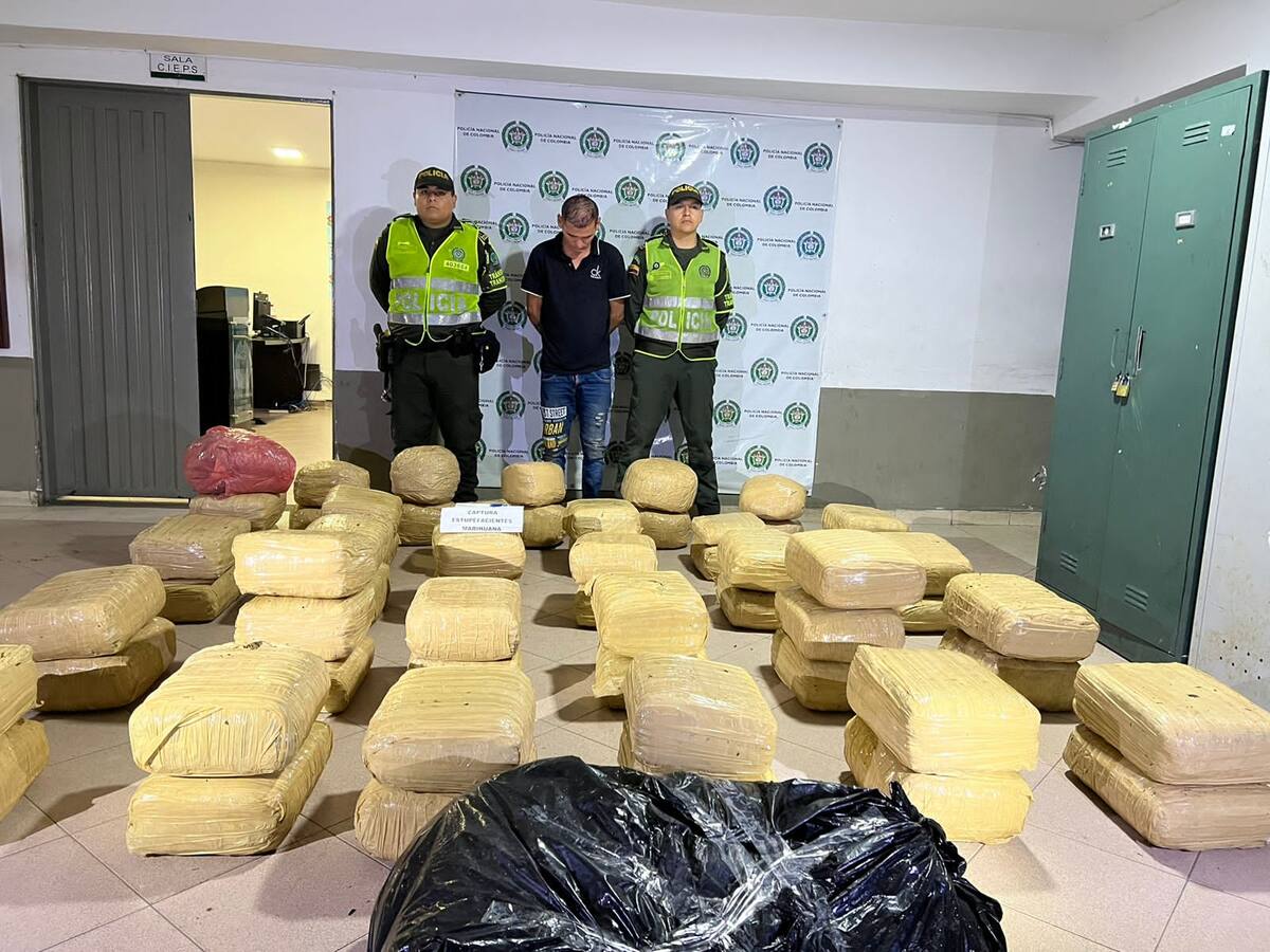 Incautaron 300 kilogramos de marihuana en la vía Cerritos - La Virginia