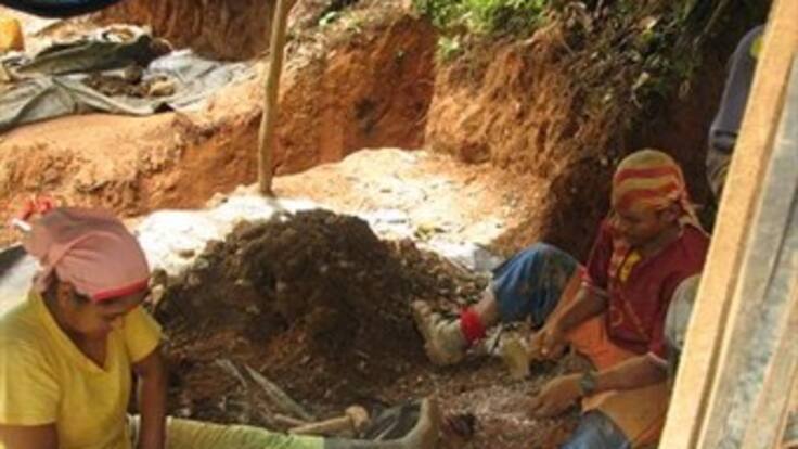 Robledo exige al Gobierno respetar decisión popular sobre minería en Piedras, Tolima