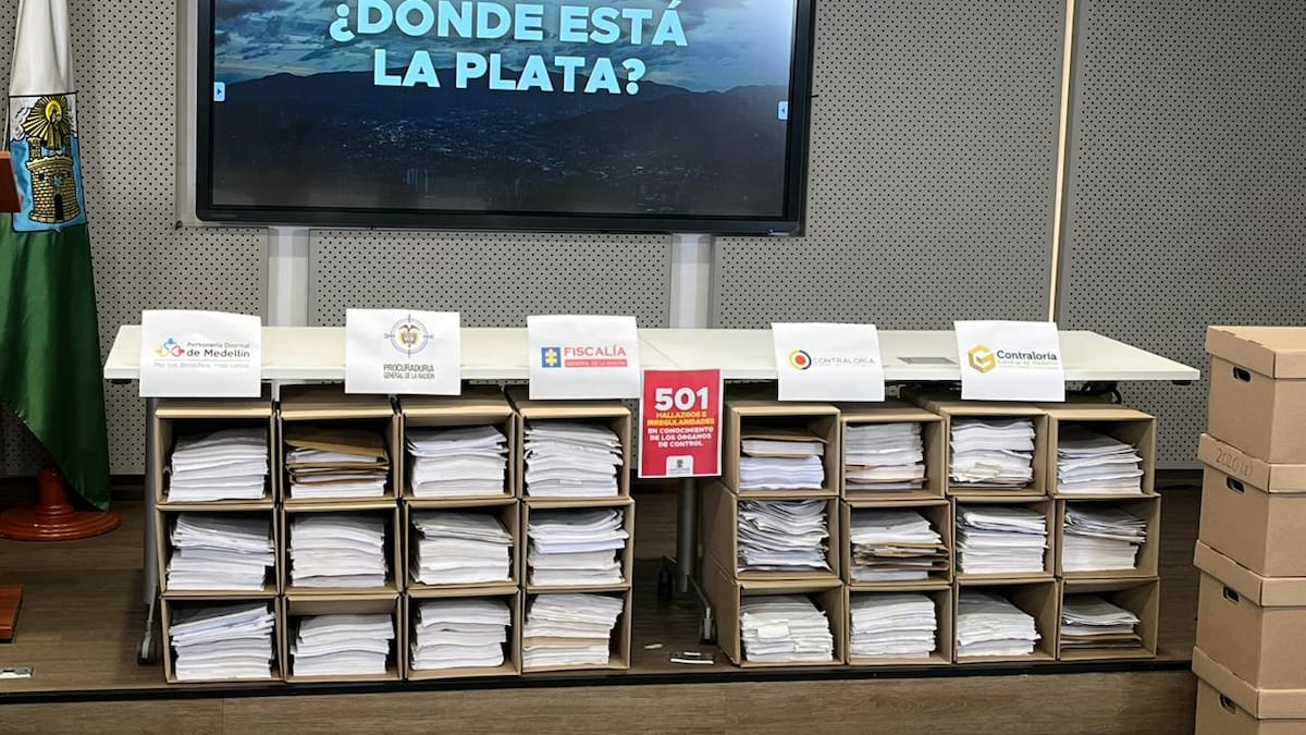 La Alcaldía de Medellín desmiente a Quintero y dice que SÍ radicó las 501 denuncias