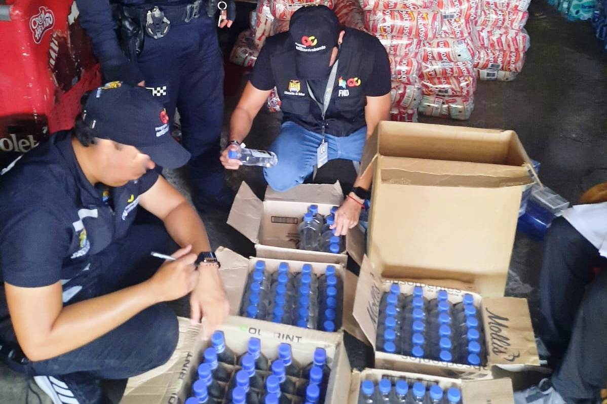 145 botellas de licor y 1.050 cajetillas de cigarrillos fueron aprehendidas en Turbaco