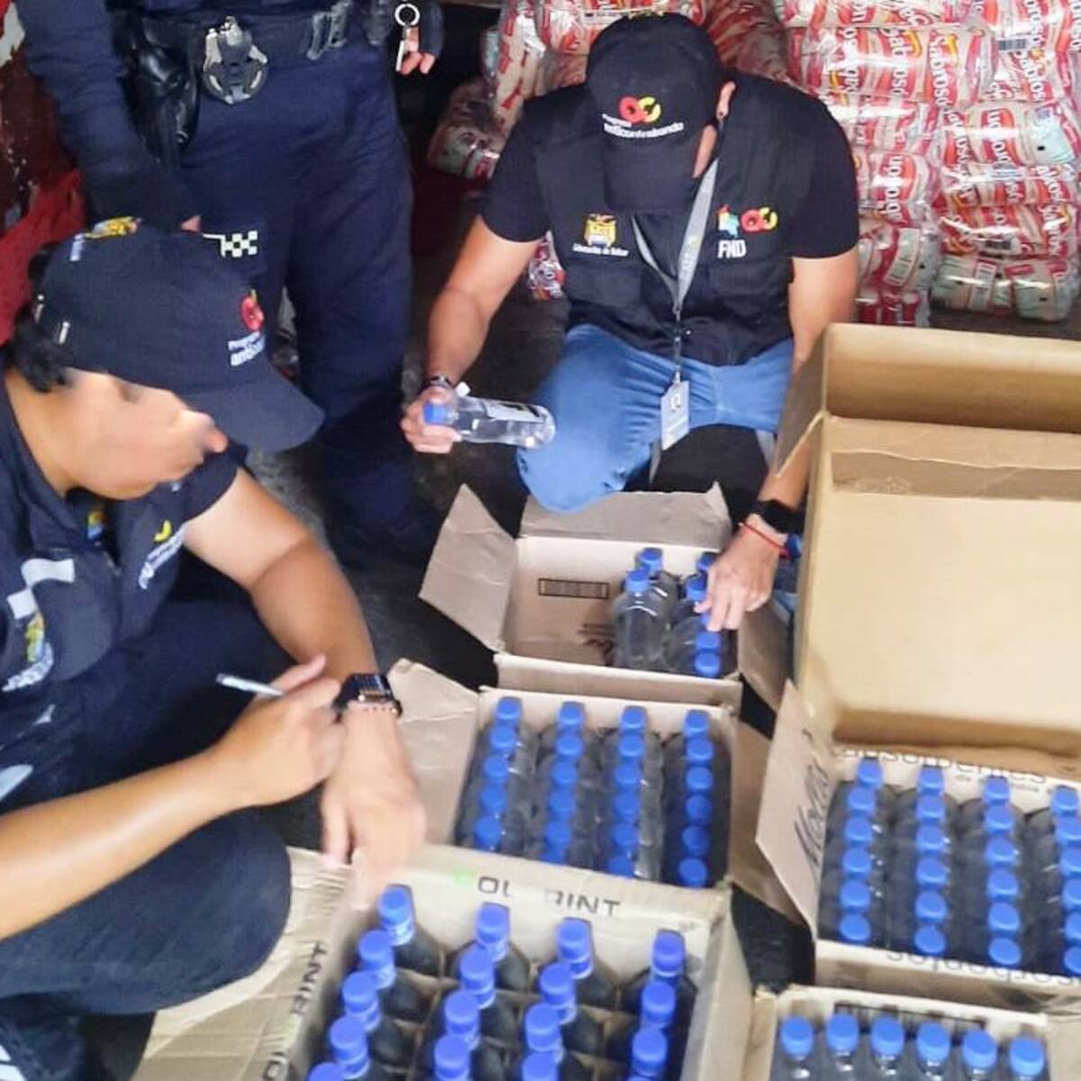 145 botellas de licor y 1.050 cajetillas de cigarrillos fueron aprehendidas en Turbaco