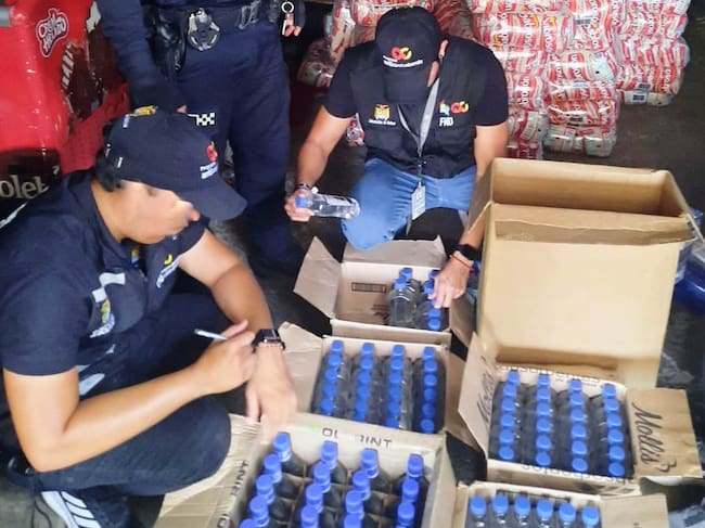 145 botellas de licor y 1.050 cajetillas de cigarrillos fueron aprehendidas en Turbaco