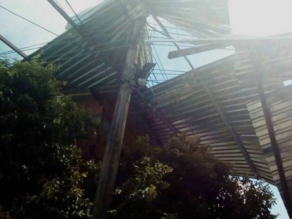 Varias familias afectadas por vendaval en Purificación, Tolima