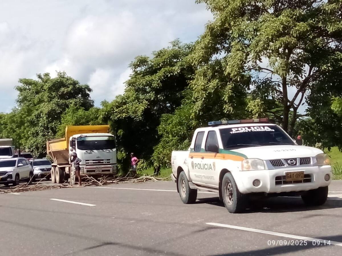 Habitantes de un barrio de Bayunca levantaron bloqueo en La Cordialidad: denuncian un mes sin agua