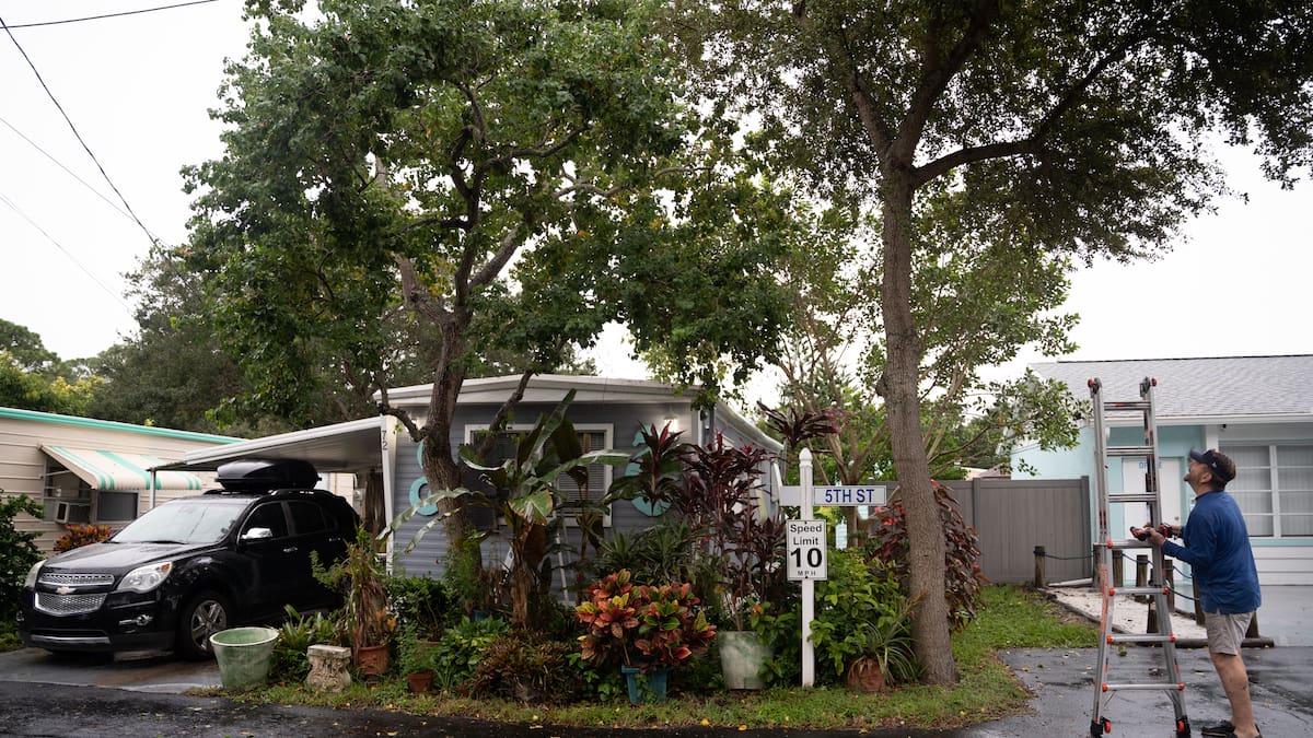 Huracán Ian: residentes de Sarasota evacúan zonas de riesgo ante amenaza en Florida