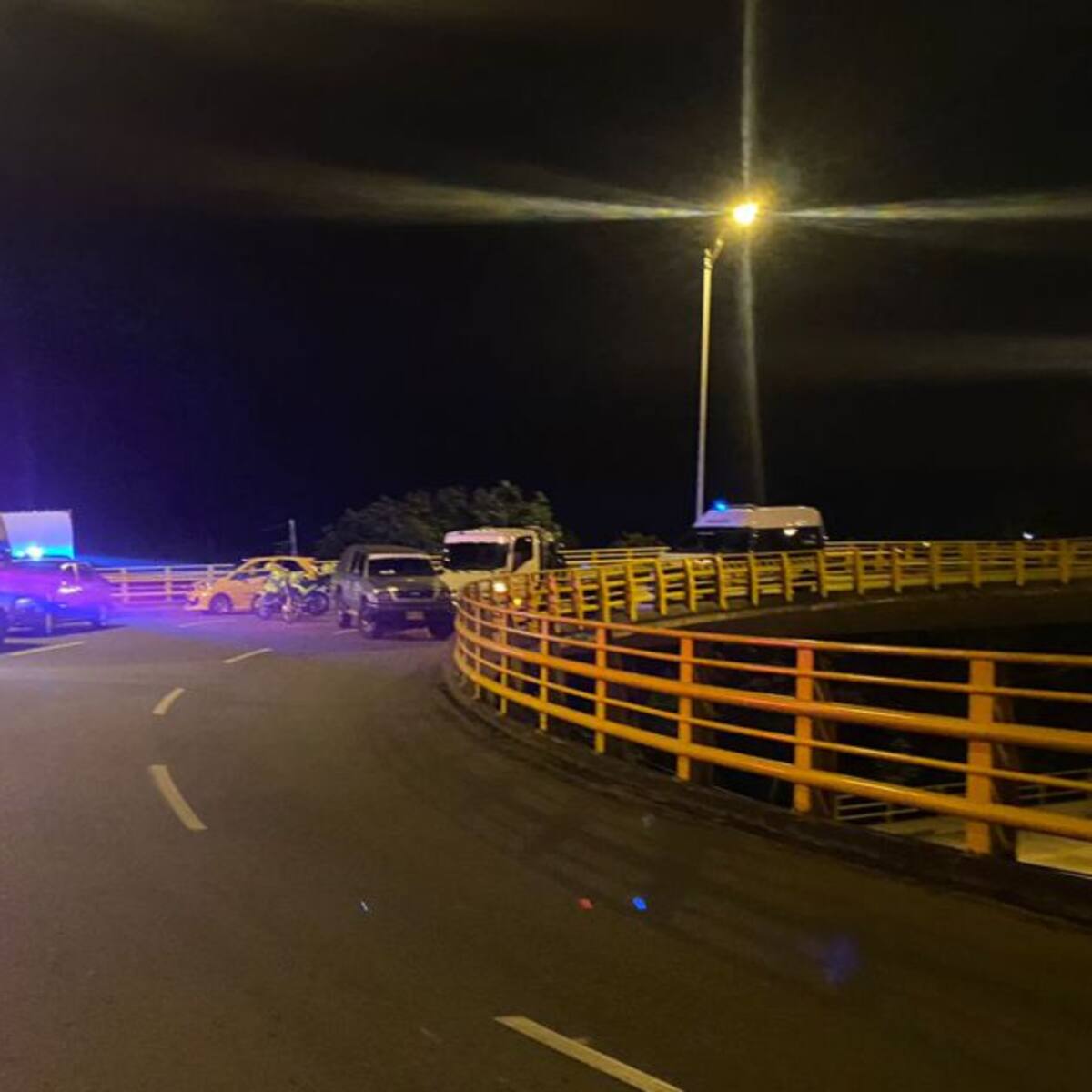 Un motociclista muerto y otro gravemente herido dejó accidente en Manizales
