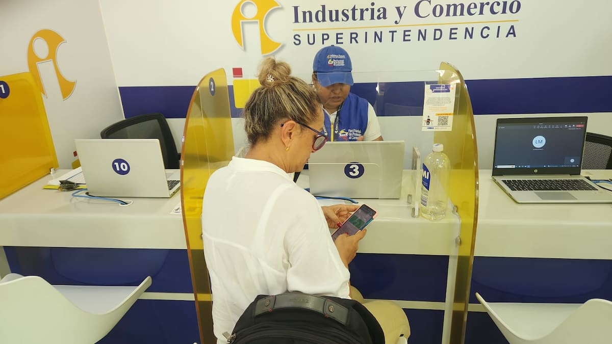 Superindustria llega a Cartagena para orientar a los consumidores de bienes y servicios