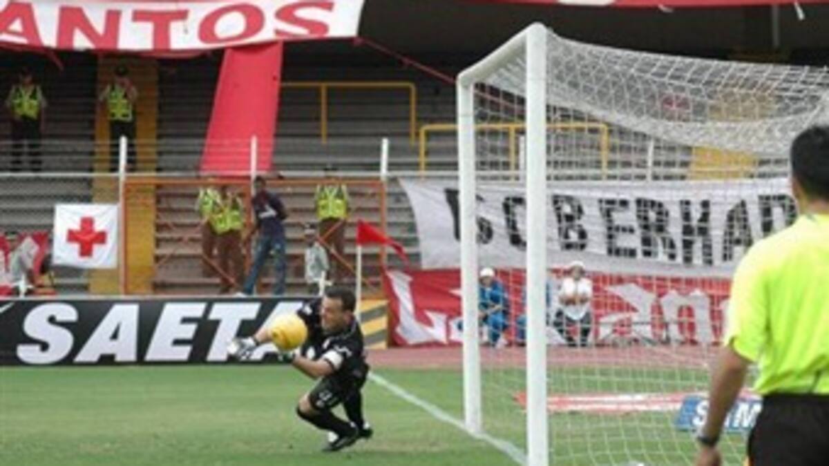 'Este es mi primer gol oficial': Alexis Viera, arquero de América