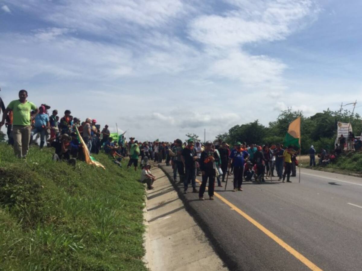 Protestas campesinas incomunican al oriente del país con la costa norte