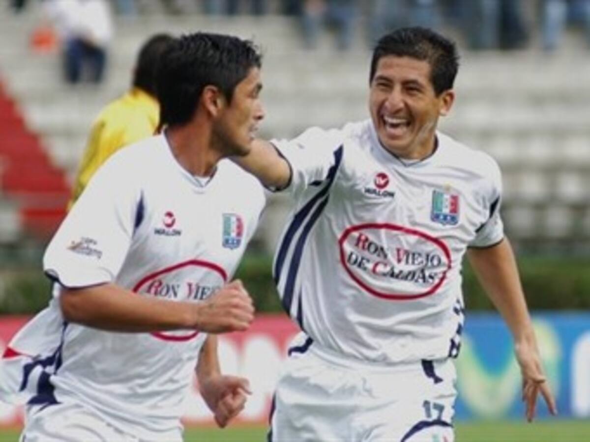 Caldas y Chicó triunfaron en el reinicio del fútbol colombiano