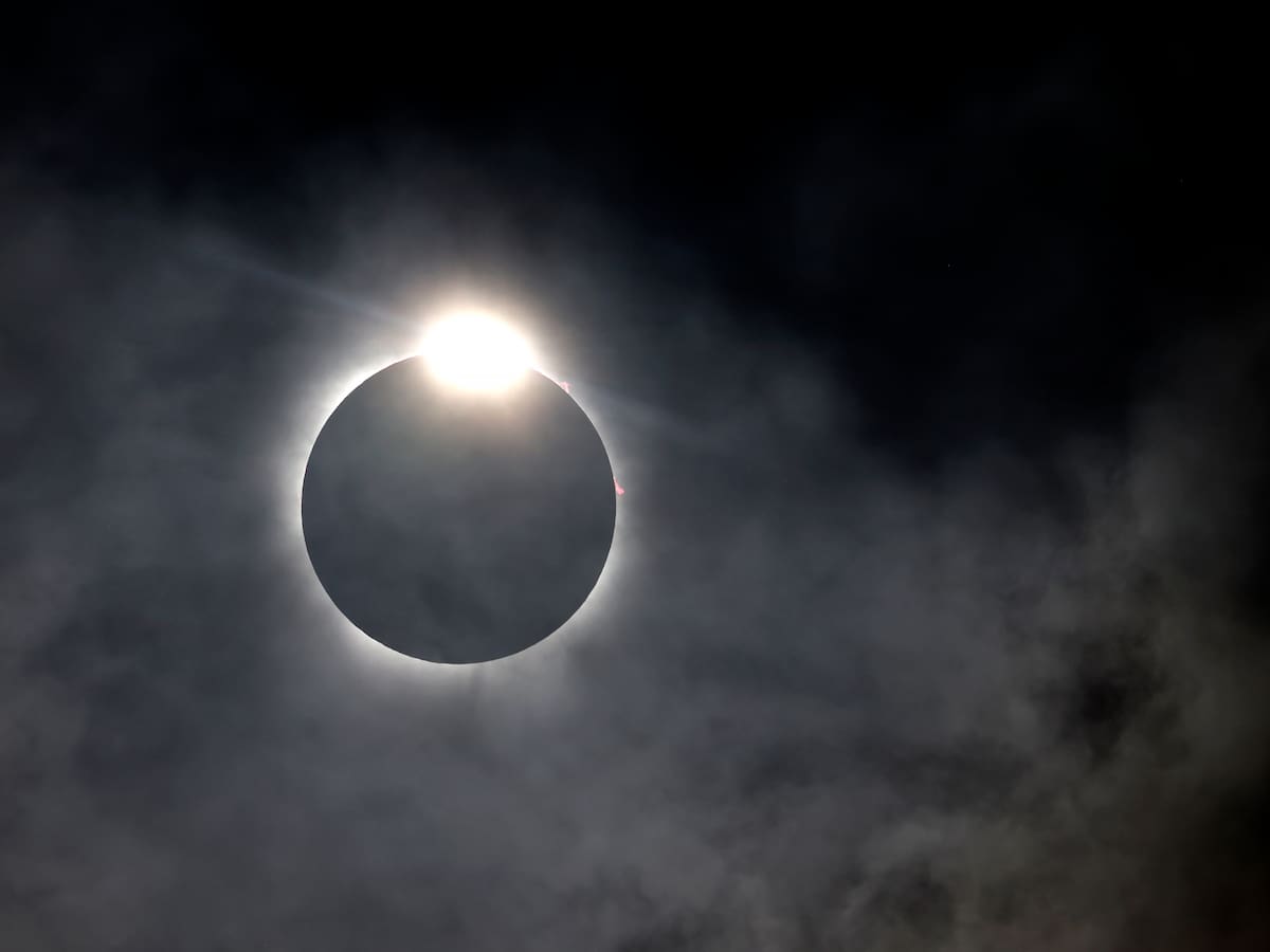 Eclipse lunar HOY 17 de septiembre ¿Cuál es la diferencia con un eclipse solar?