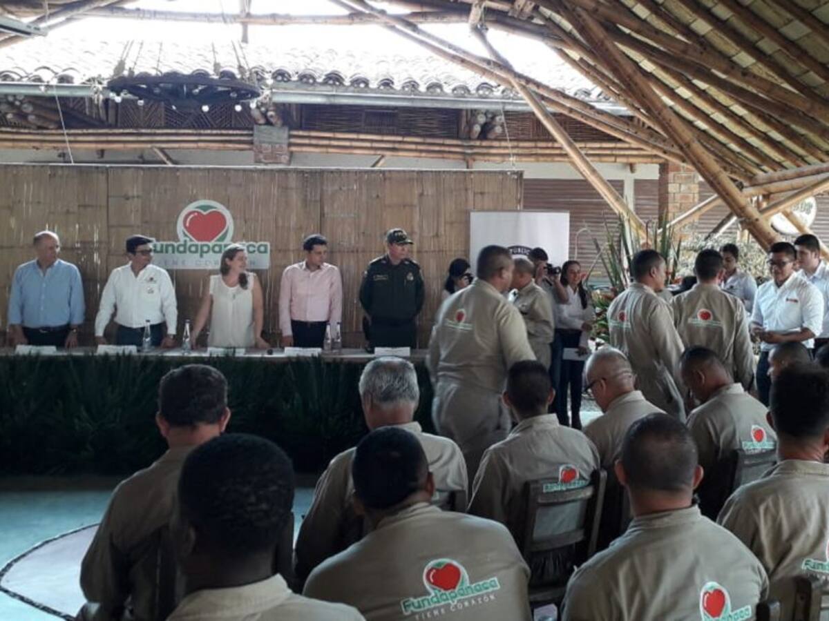 900 ex combatientes han sido formados en entornos productivos en el país