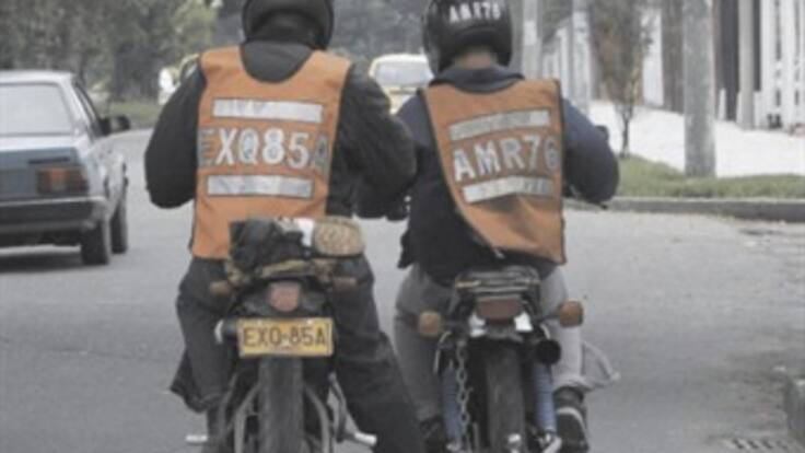 Motociclistas tomarán medidas para levantar uso obligatorio del chaleco reflectivo