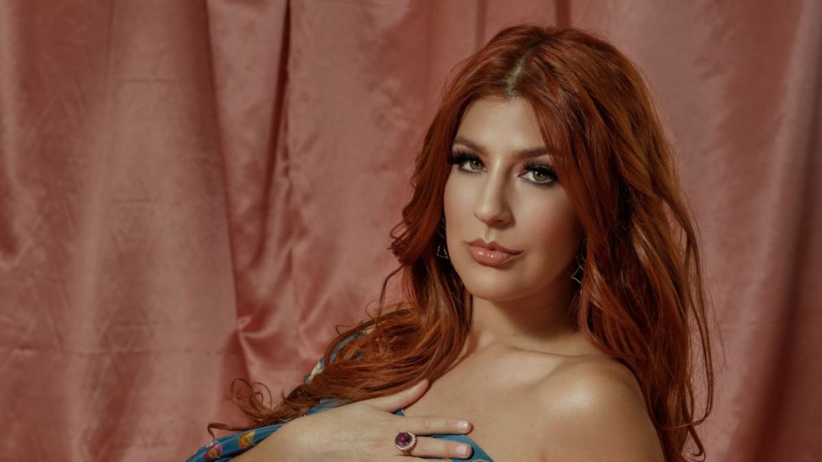 Karla Marie revive los éxitos de la “Reina de la Guaracha” Myrta Silva