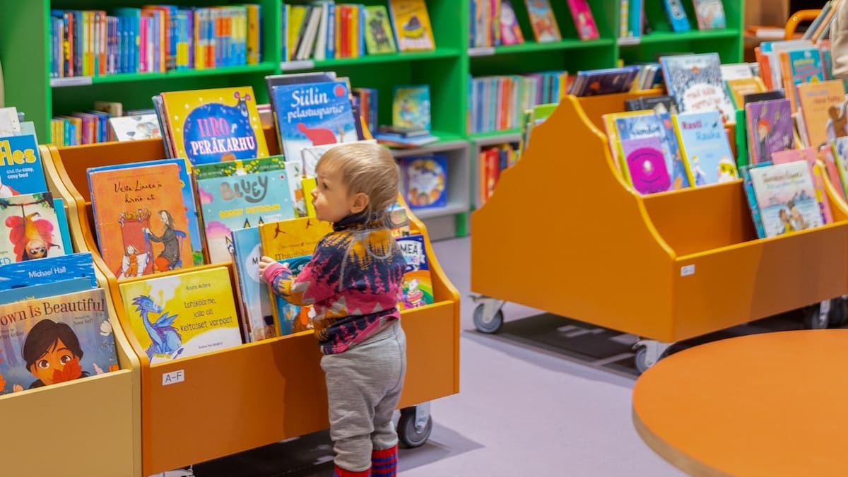 Llegó a Medellín la delegación de Finlandia, invitada especial al Festival del Libro Infantil