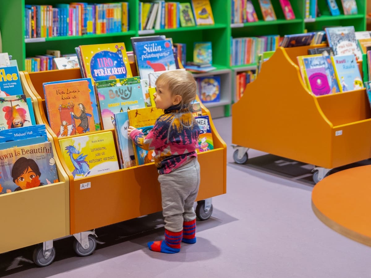 Llegó a Medellín la delegación de Finlandia, invitada especial al Festival del Libro Infantil