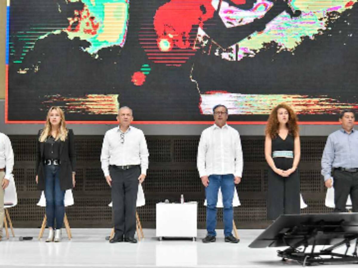 En Cali por primera vez se reúne Petro con gobernadores y alcaldes electos