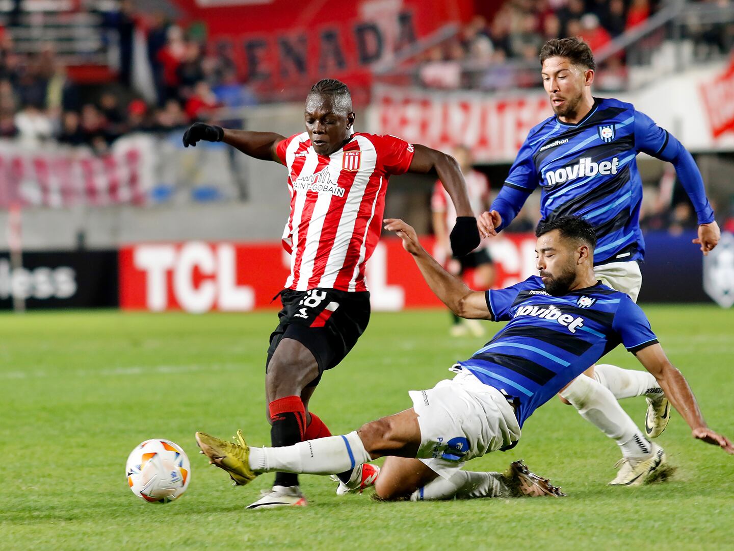 Estudiantes esta con un pie en la eliminación / @EdelpOficial