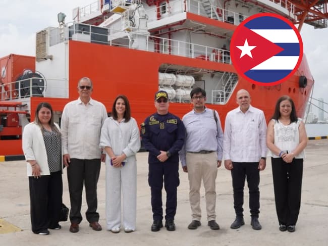 El buque ARC Caribe zarpó desde Cartagena con 100 toneladas de ayuda para Cuba. Foto: APC Colombia.