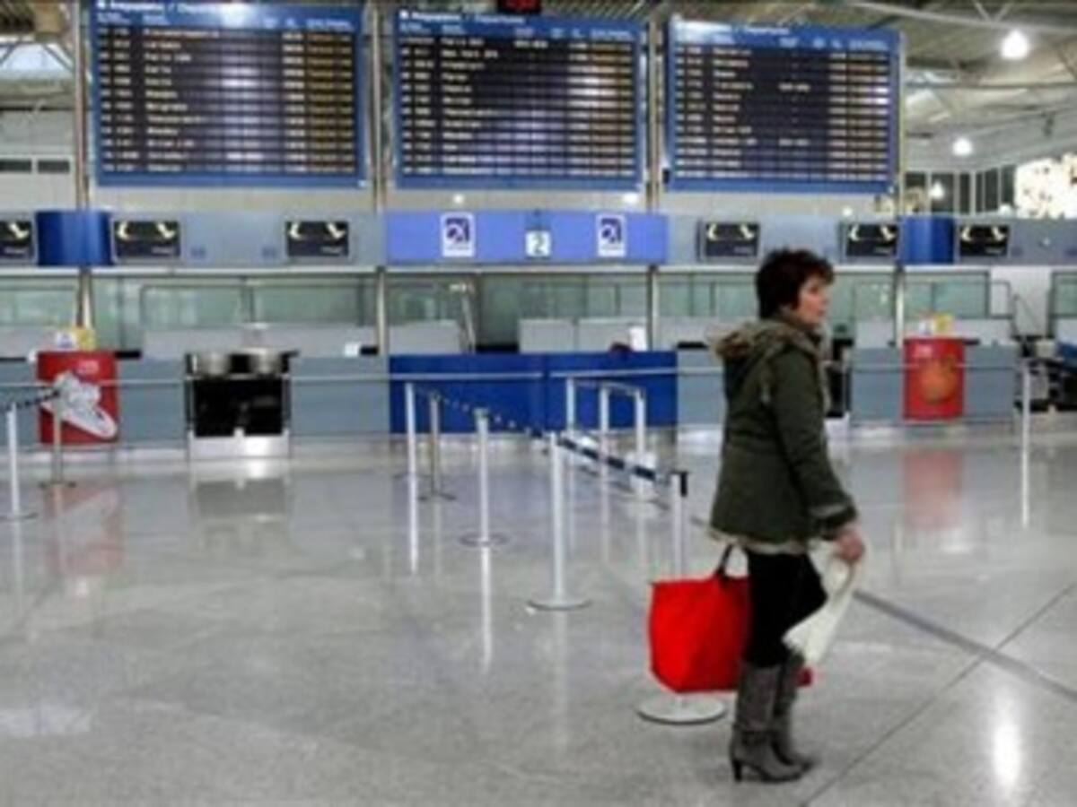 Aún no se concretan acuerdos con los controladores aéreos