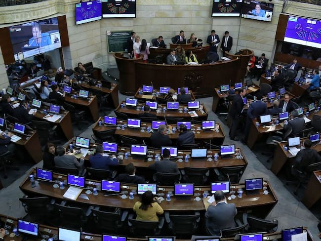 Aplazan inicio de sesiones legislativas en el Congreso de la República