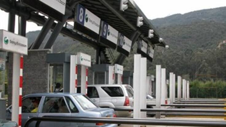 Restricción vehicular anuncia el INVIAS en tres peajes del país