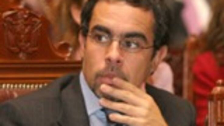 Nuevo presidente del Congreso propone la creación de 'fondos de compensación regional'