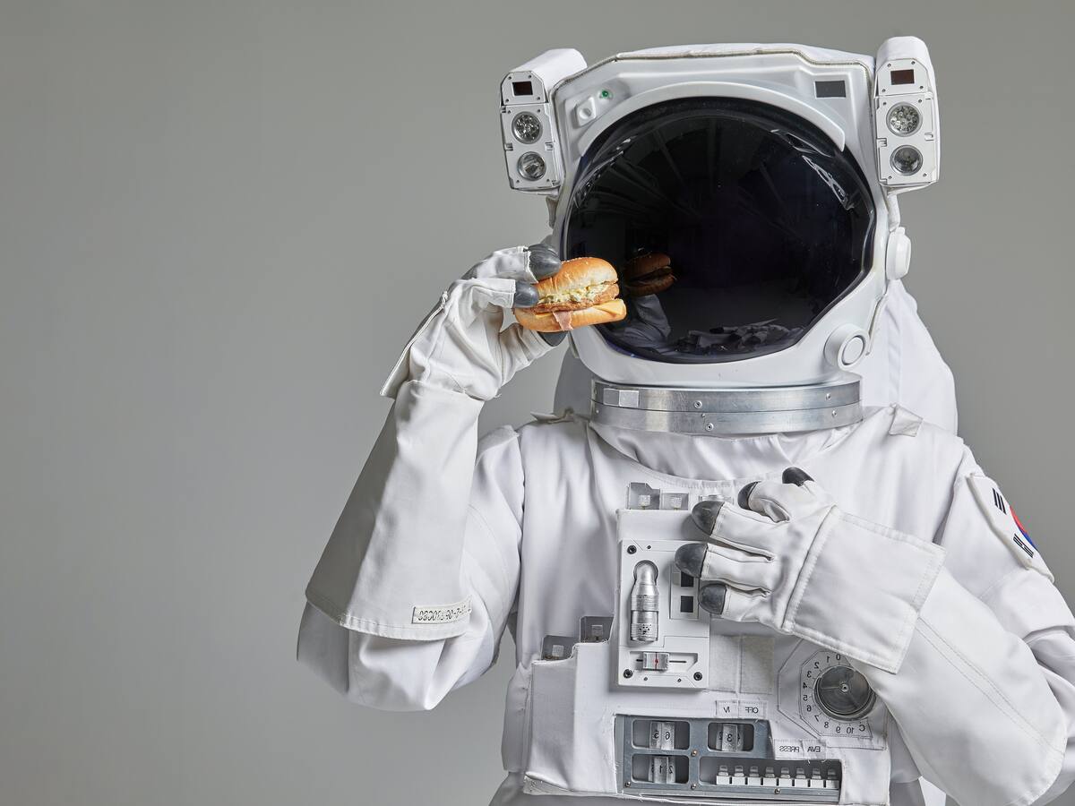 Primer caso de contrabando de comida en el espacio fue un sandwich de carne
