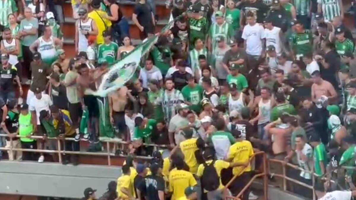 Nacional y Cali reciben millonarias sanciones por el mal comportamiento de sus hinchas