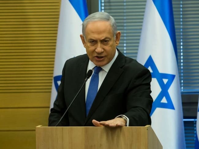 No se ha contemplado una renuncia de Benjamin Netanyahu y el partido Likud seguirá apoyando al primer ministro: Eli Hazam. Foto: Getty Images