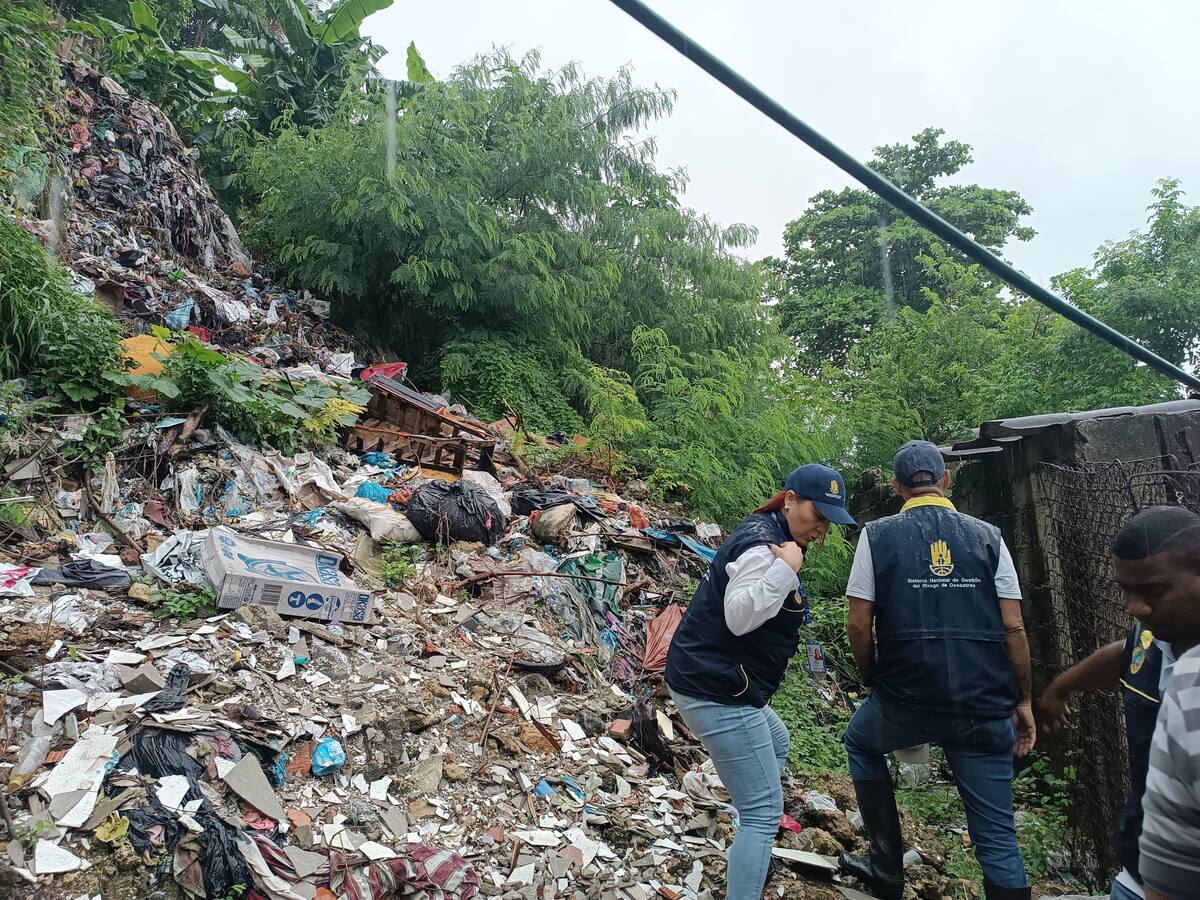 Aguacero en Cartagena generó deslizamiento de tierra e inundaciones en vías principales