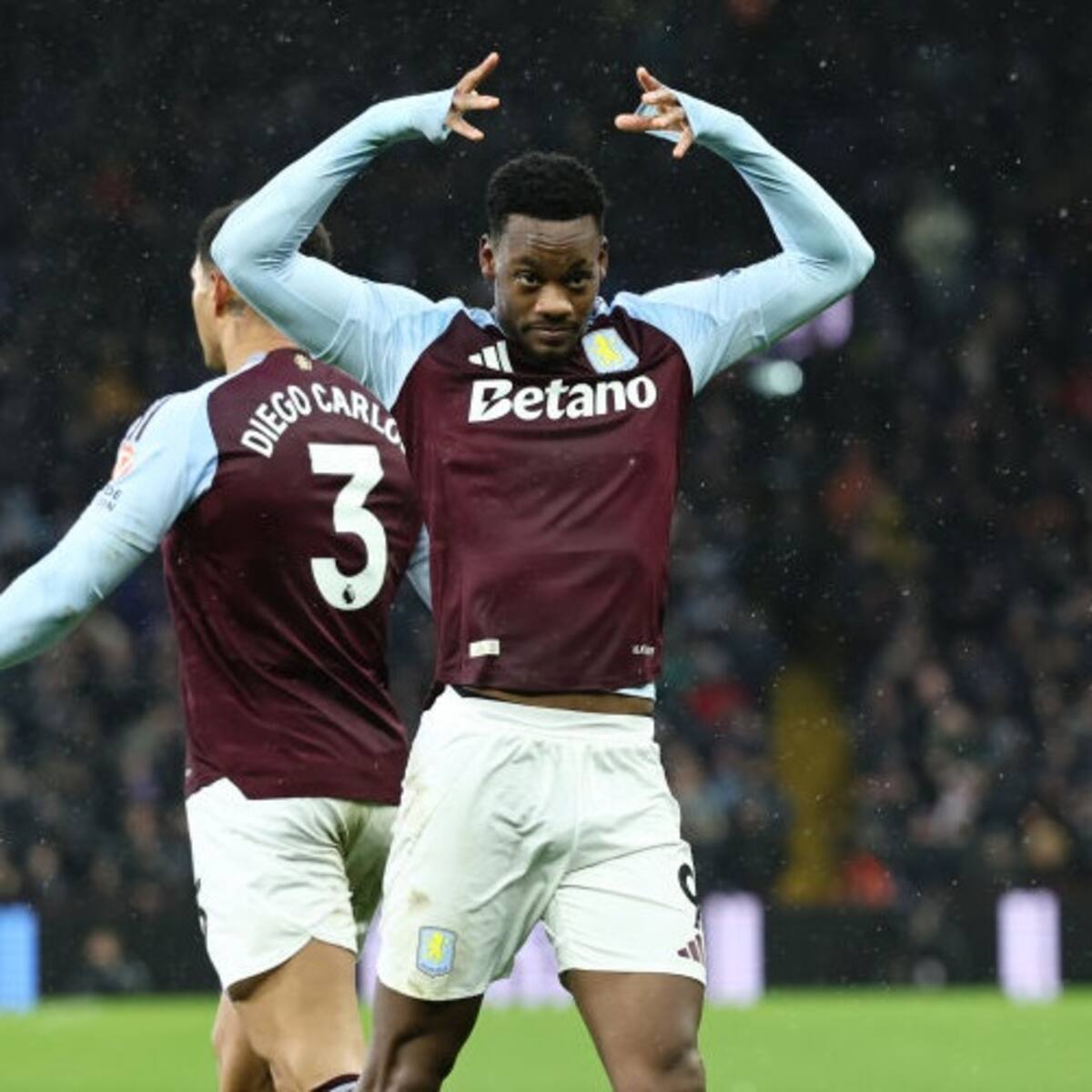 VIDEO | Jhon Durán se reencuentra con el gol: así fue su anotación por Premier League