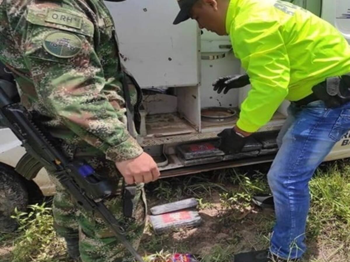 Inmovilizan ambulancia cargada de armas y material de guerra en el Putumayo