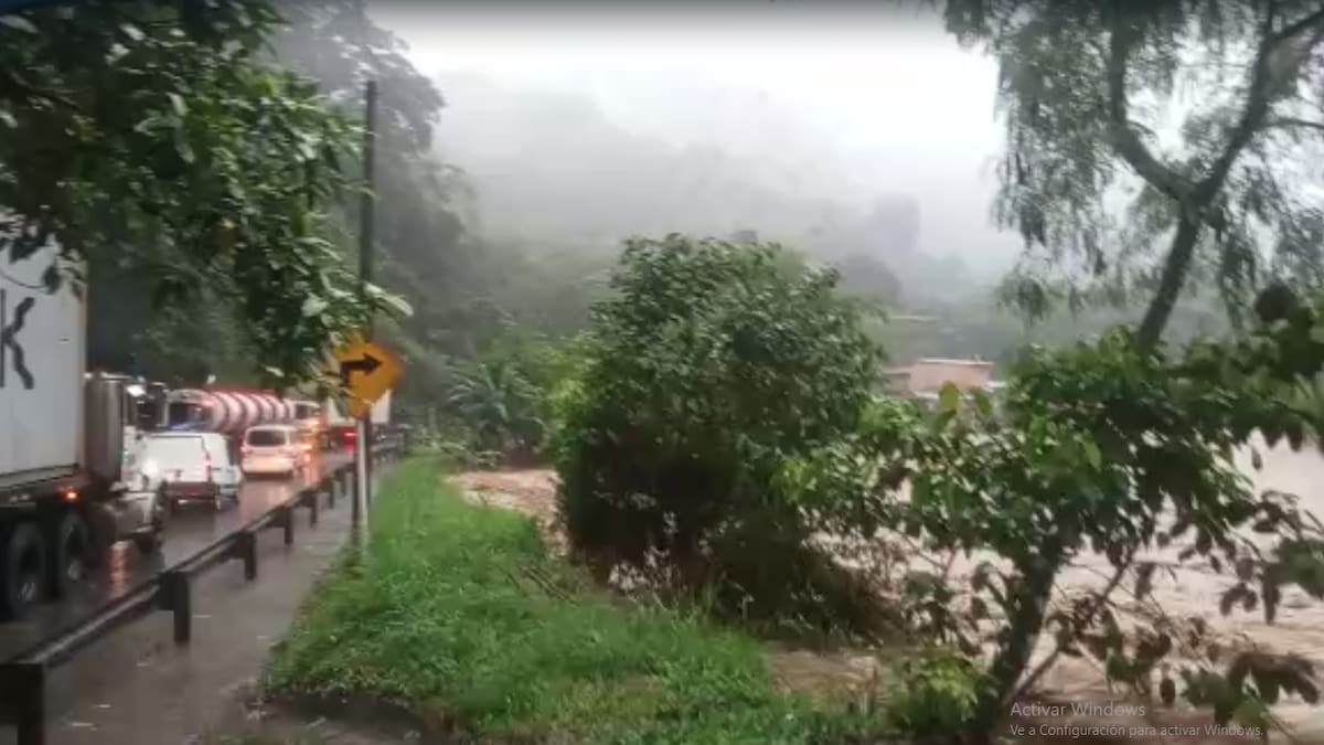 Crítica situación por invierno en Buenaventura