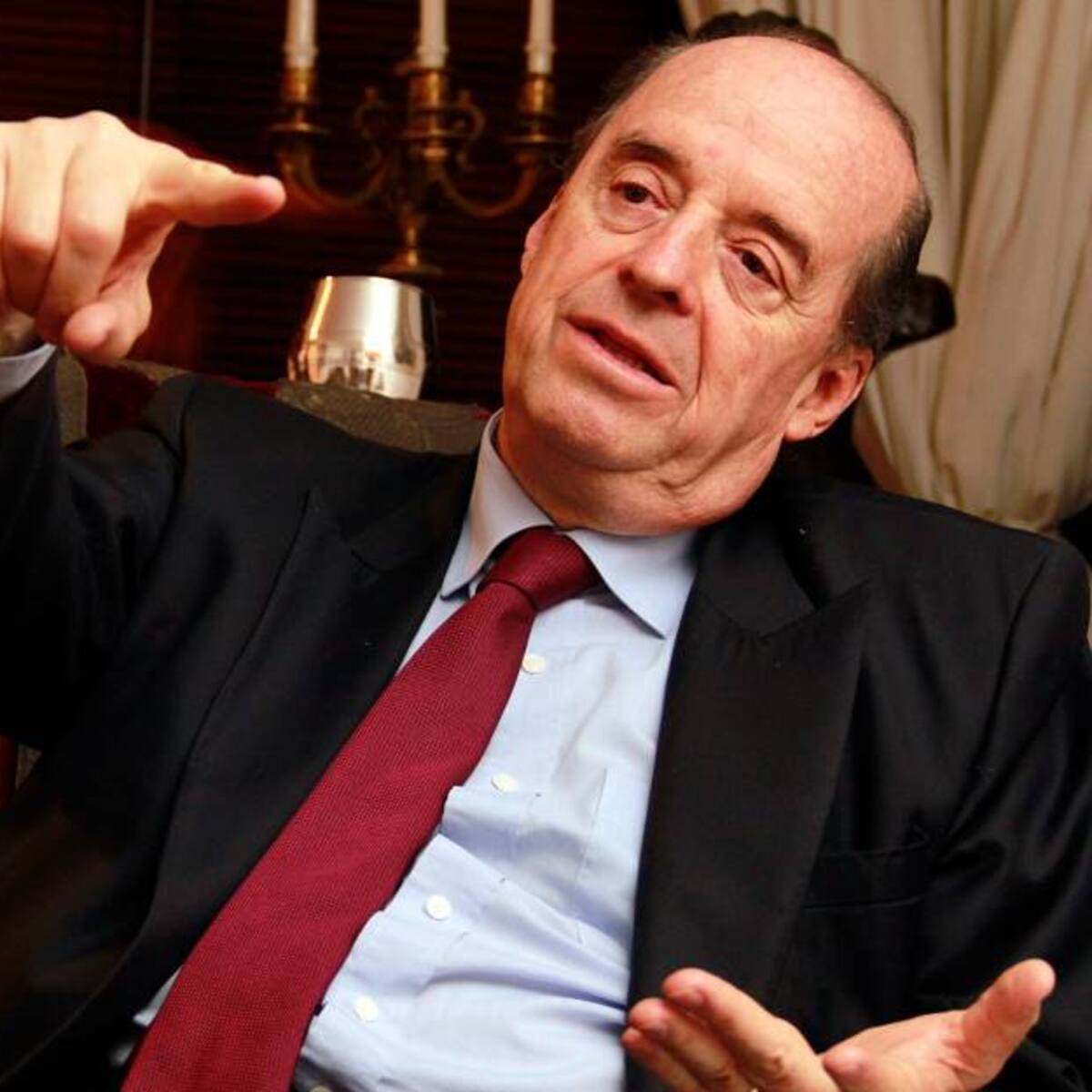 Petro anuncia a Álvaro Leyva como ministro de Relaciones Exteriores