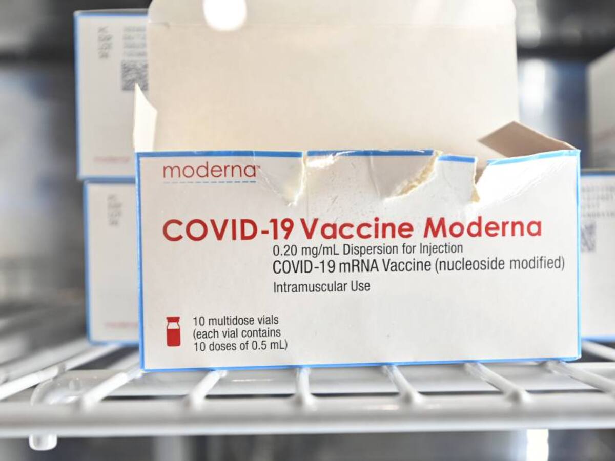 Vacuna de Moderna sería más efectiva que la de Pfizer contra cepa Delta