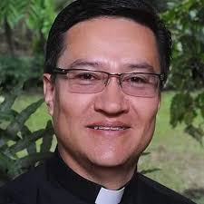 Padre Darío Valencia Uribe.