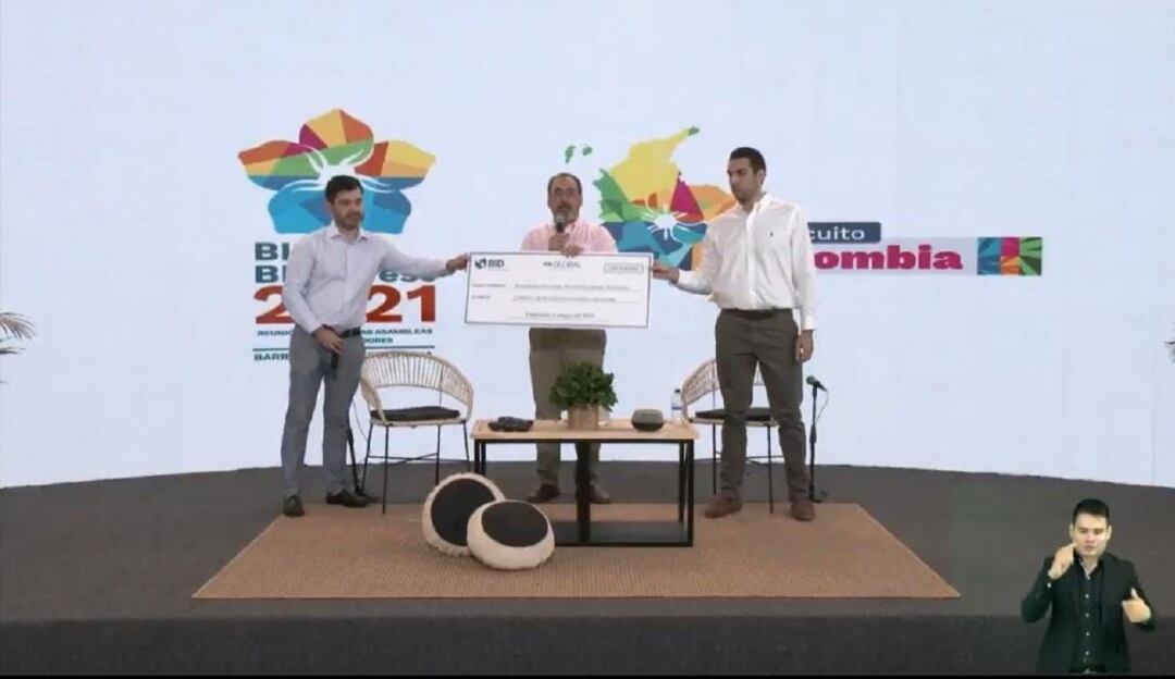 Donación entregada por trabajadores del BID