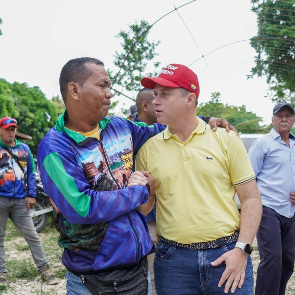 Espinosa celebra que candidatos repliquen su propuesta de legalizar el mototaxismo en Colombia